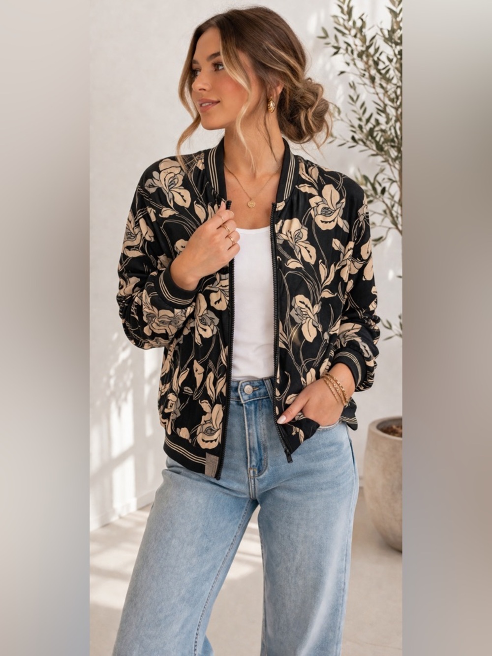 Porter & Ash Floral Bomber Jacket Women’s Large NWOT Black Beige Zip Jacket Z
